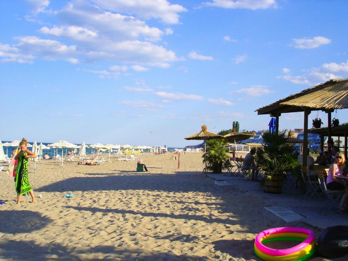 אובזור Апартаменти Атеа На Плажа - Apartments Atea On The Beach מראה חיצוני תמונה