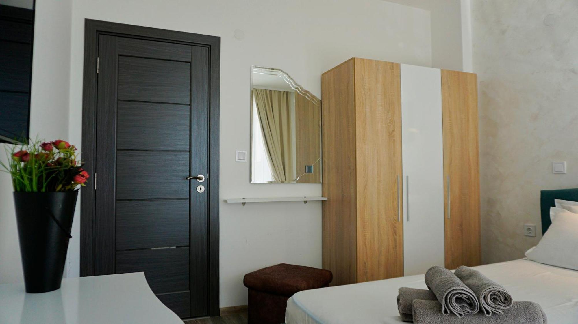 אובזור Апартаменти Атеа На Плажа - Apartments Atea On The Beach מראה חיצוני תמונה